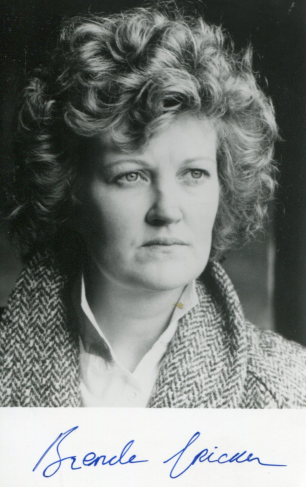 Brenda Fricker Movies & Autographed Portraits Through The Decades