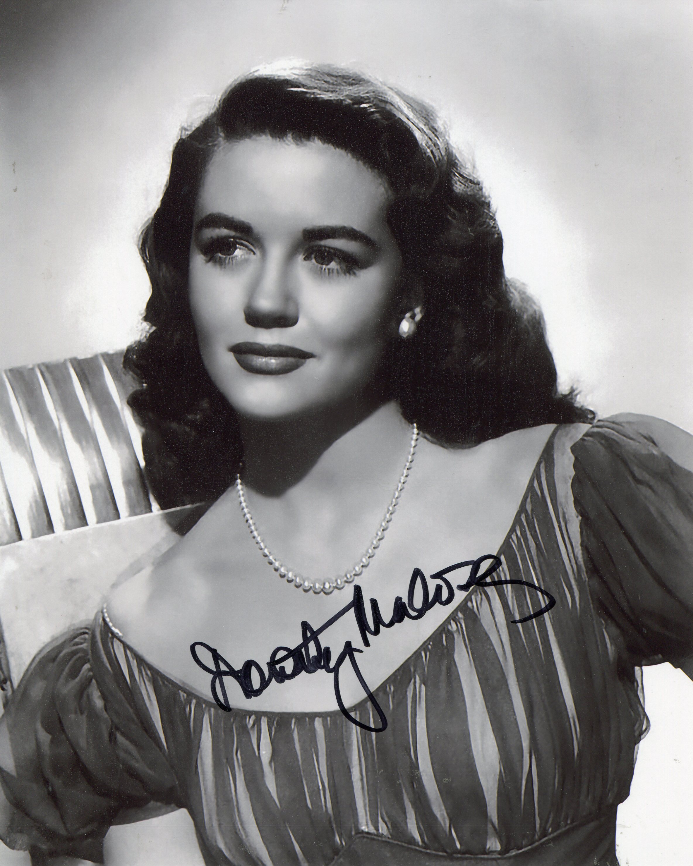 Dorothy Malone - Movies & Autographed Portraits Through The Decades