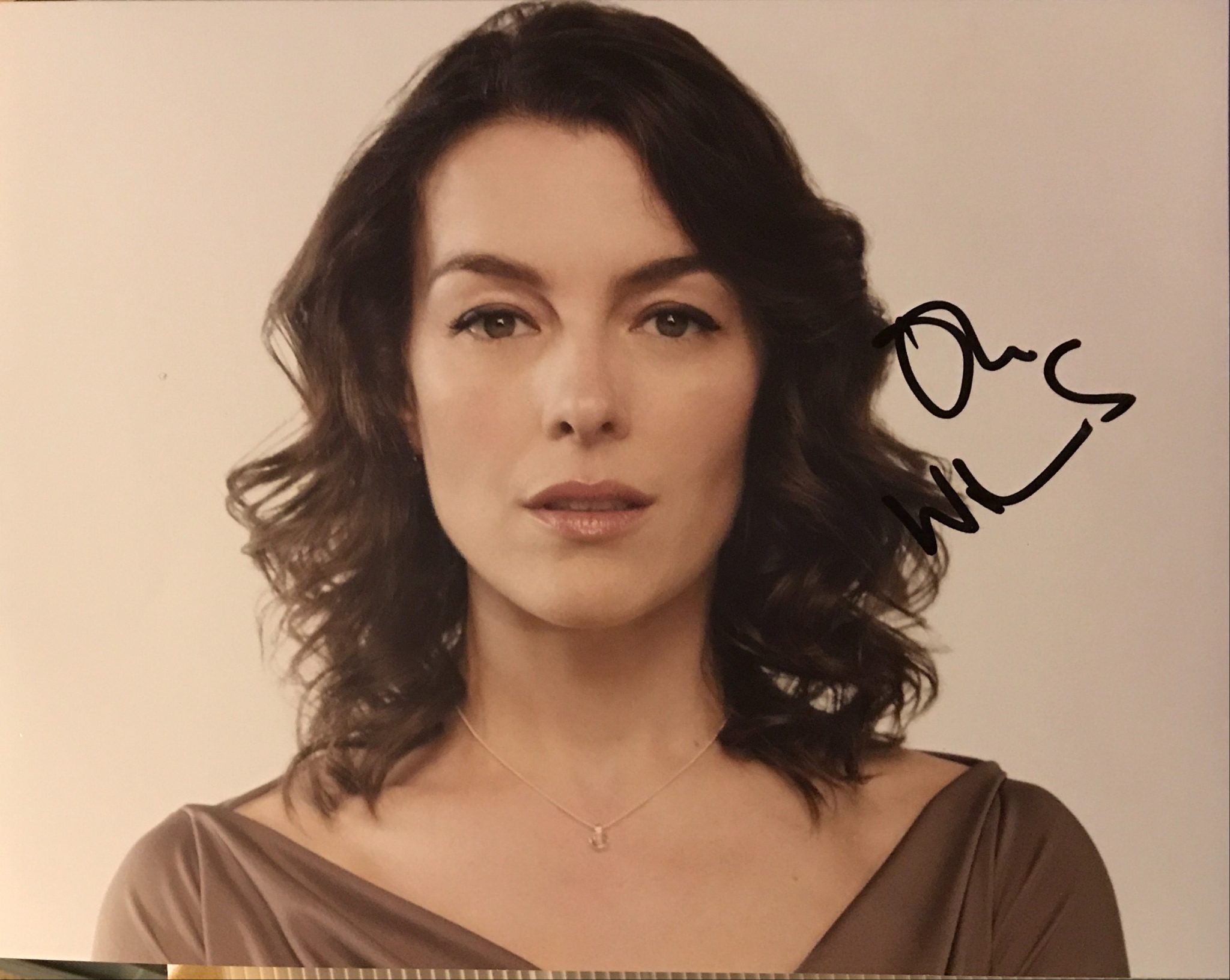 Olivia Williams - Movies & Autographed Portraits Through The Decades