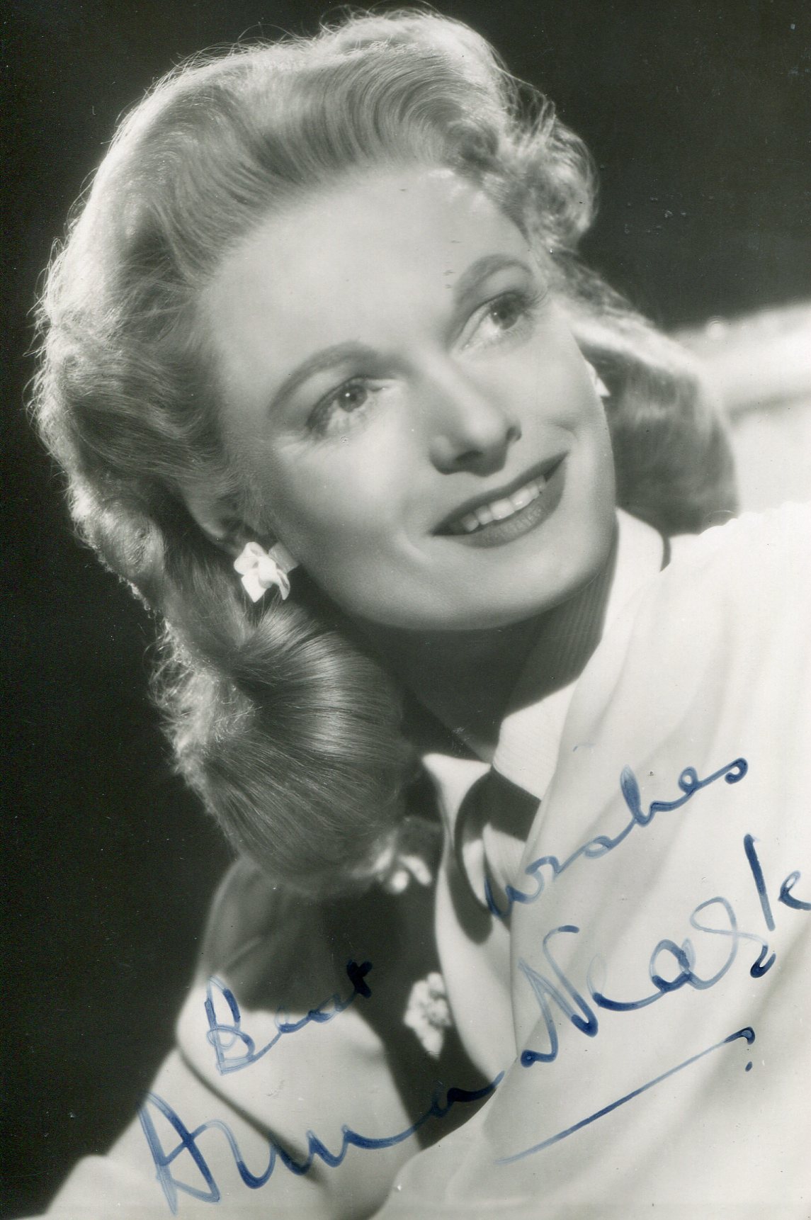 Old ann. Anna Neagle. Анна Нигл актриса. Dame Anna Neagle. Актриса с тех времен.