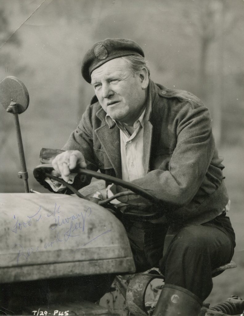 Bernard Lee