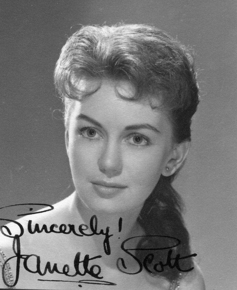 Janette Scott – Movies & Autographed Portraits Through The Decades