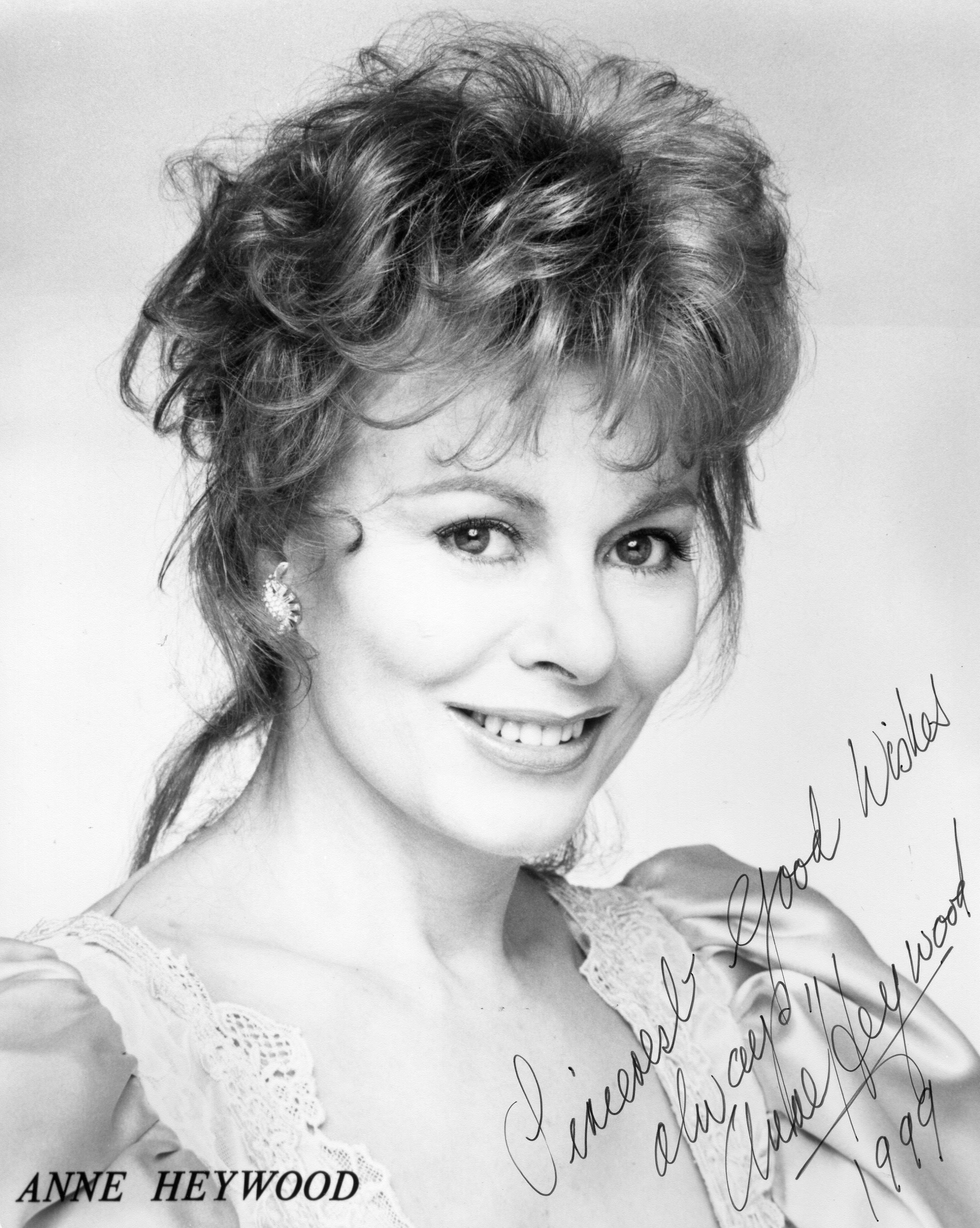 Anne Heywood – Movies & Autographed Portraits Through The Decades